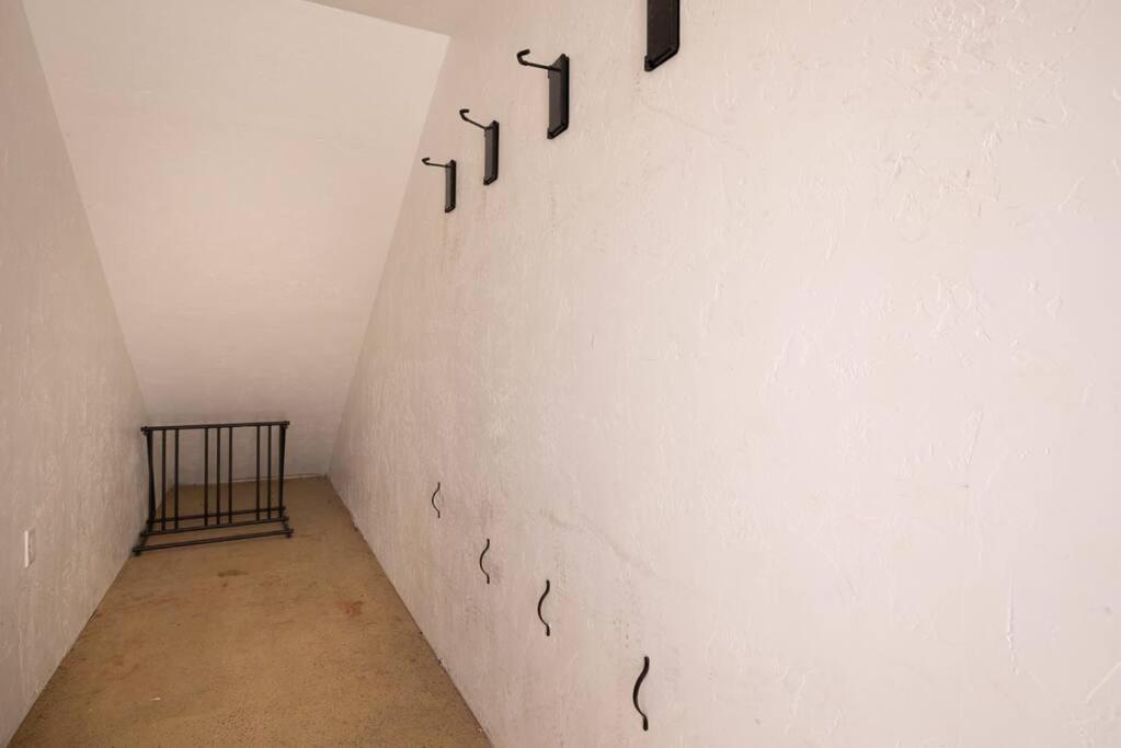 Luxury Downtown Rental - La Dolce Vita Villa #3 モアブ エクステリア 写真